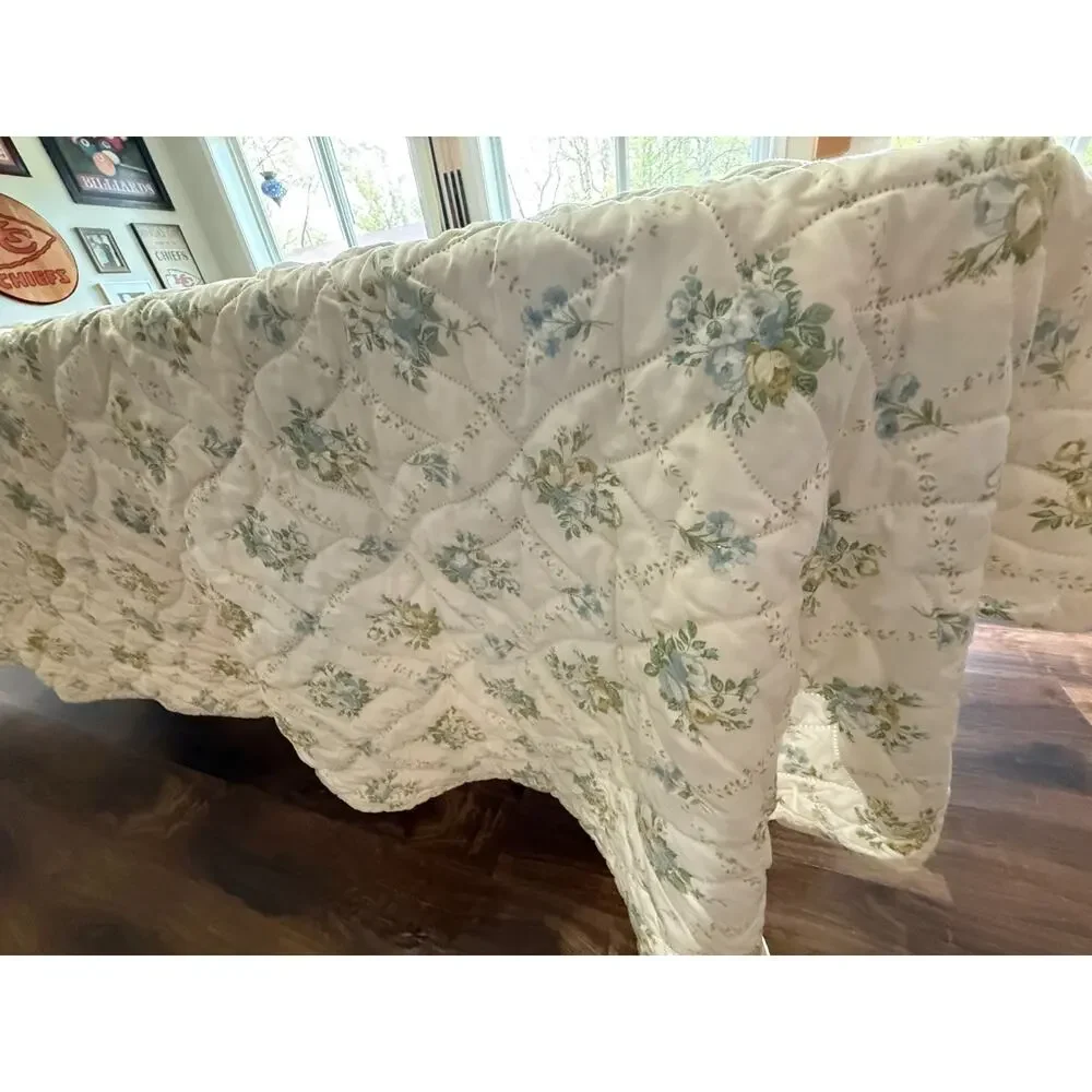 Cottagecore Floral Quilt Bedspread Vintage Style Pastel Blue Green Full Queen